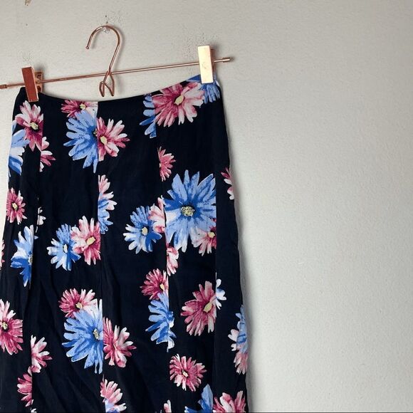 EUC Forever 21 Hawaiian Floral 2 Piece Set - Picture 8 of 10